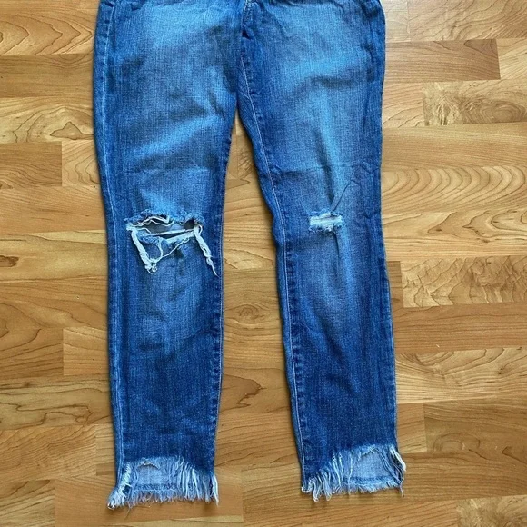 Authentic PISTOLA Ivy Distressed Uneven Fray
Hem Skinny Jeans - Picture 3 of 10